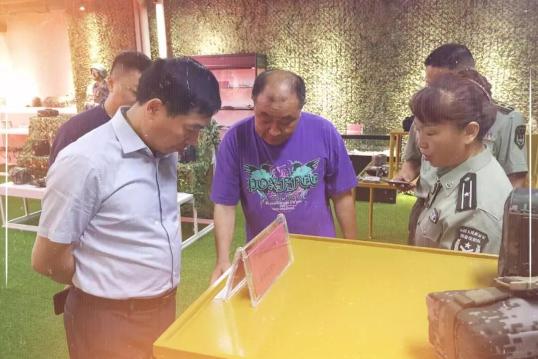 苏北医院相关领导，参观我先进战地救援的培训基地